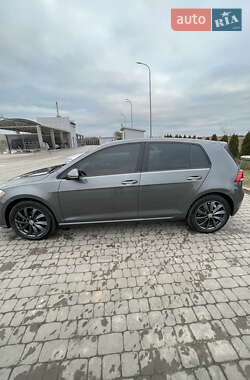 Хэтчбек Volkswagen e-Golf 2017 в Львове