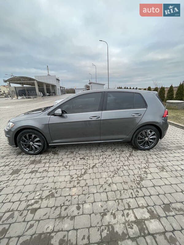 Хетчбек Volkswagen e-Golf 2017 в Львові