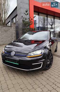 Volkswagen e-Golf 2016