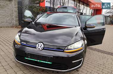 Хетчбек Volkswagen e-Golf 2016 в Києві