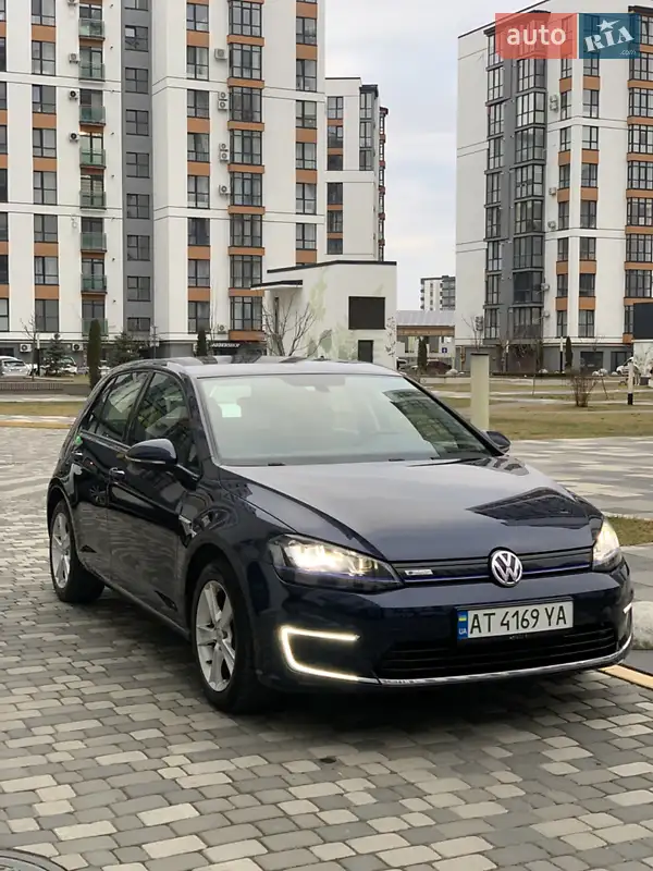 Volkswagen e-Golf 2015