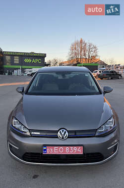 Хэтчбек Volkswagen e-Golf 2015 в Черновцах