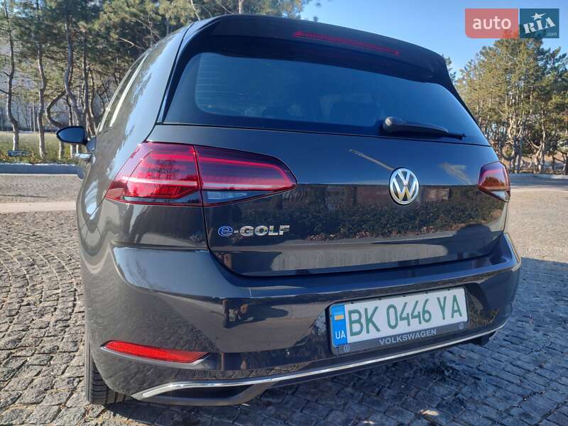 Хэтчбек Volkswagen e-Golf 2019 в Днепре