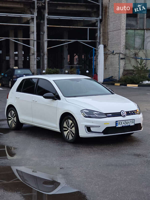 Хэтчбек Volkswagen e-Golf 2016 в Харькове