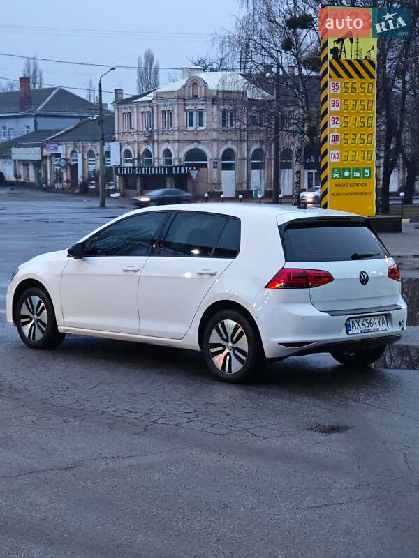 Хэтчбек Volkswagen e-Golf 2016 в Харькове