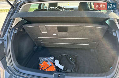 Хэтчбек Volkswagen e-Golf 2020 в 