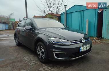 Хетчбек Volkswagen e-Golf 2018 в Києві