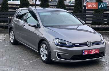 Volkswagen e-Golf 2015