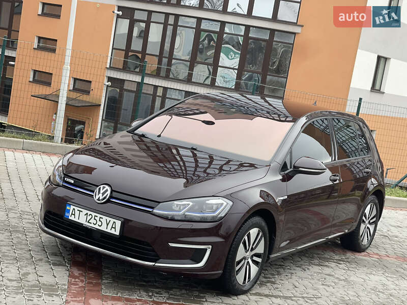 Хетчбек Volkswagen e-Golf 2017 в Івано-Франківську