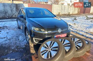 Volkswagen e-Golf 2015