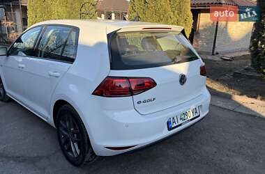 Хэтчбек Volkswagen e-Golf 2015 в 