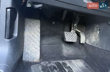 Хэтчбек Volkswagen e-Golf 2015 в 