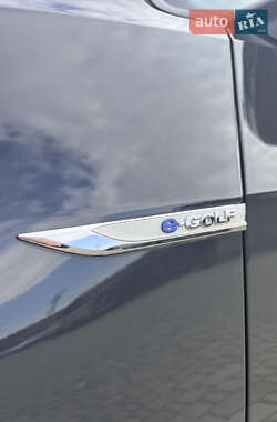 Хэтчбек Volkswagen e-Golf 2020 в 