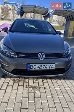 Хэтчбек Volkswagen e-Golf 2015 в Тернополе