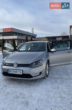 Volkswagen e-Golf 2016 Volkswagen e-Golf 2016