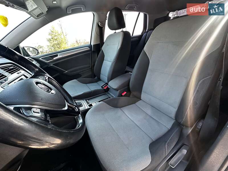 Хэтчбек Volkswagen e-Golf 2015 в Виннице