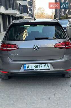 Хетчбек Volkswagen e-Golf 2015 в Івано-Франківську