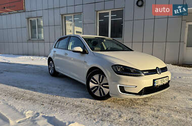 Хэтчбек Volkswagen e-Golf 2015 в Киеве