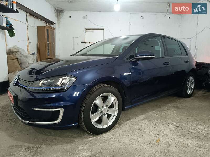 Хэтчбек Volkswagen e-Golf 2016 в Ровно фото 7 Хэтчбек Volkswagen e-Golf 2016 в Ровно
