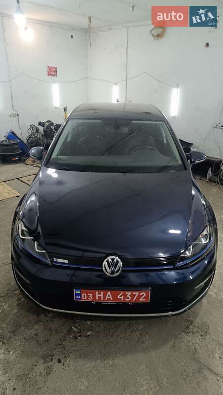 Хэтчбек Volkswagen e-Golf 2016 в Ровно фото 34 Хэтчбек Volkswagen e-Golf 2016 в Ровно
