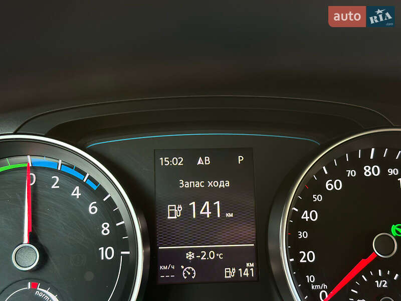 Хэтчбек Volkswagen e-Golf 2014 в Каменец-Подольском