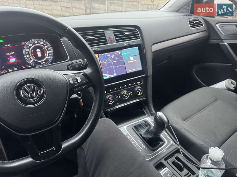 Volkswagen e-Golf 2019
