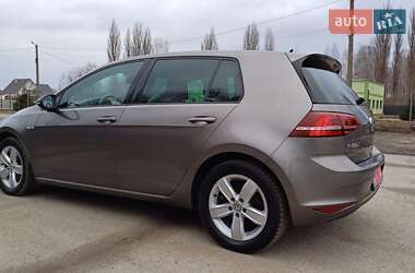 Хетчбек Volkswagen e-Golf 2016 в 