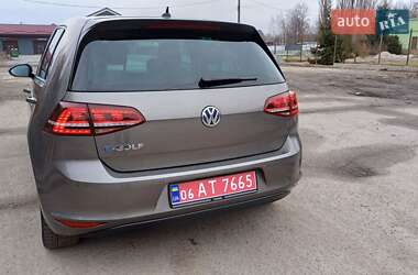 Хетчбек Volkswagen e-Golf 2016 в 