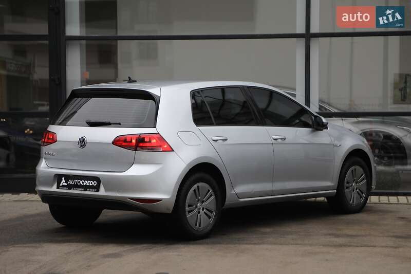 Хэтчбек Volkswagen e-Golf 2016 в Харькове