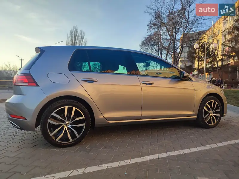 Volkswagen e-Golf