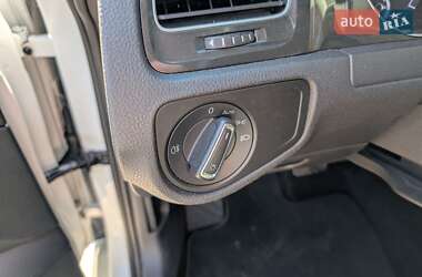 Хетчбек Volkswagen e-Golf 2018 в 