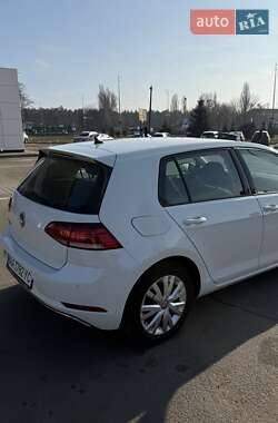 Хетчбек Volkswagen e-Golf 2020 в 