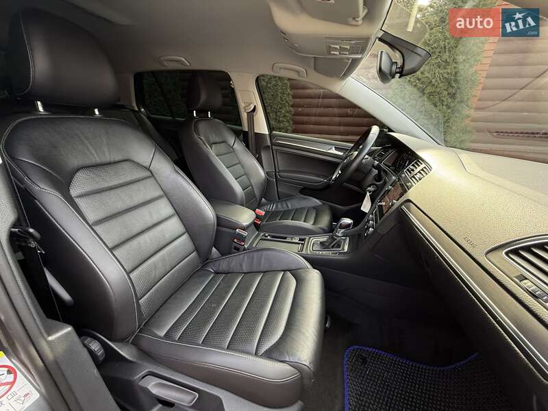 Хэтчбек Volkswagen e-Golf 2019 в Виннице