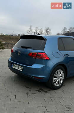 Хэтчбек Volkswagen e-Golf 2015 в 