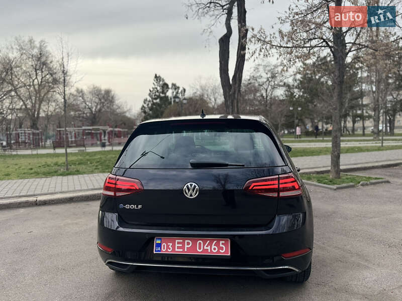 Хэтчбек Volkswagen e-Golf 2017 в Николаеве