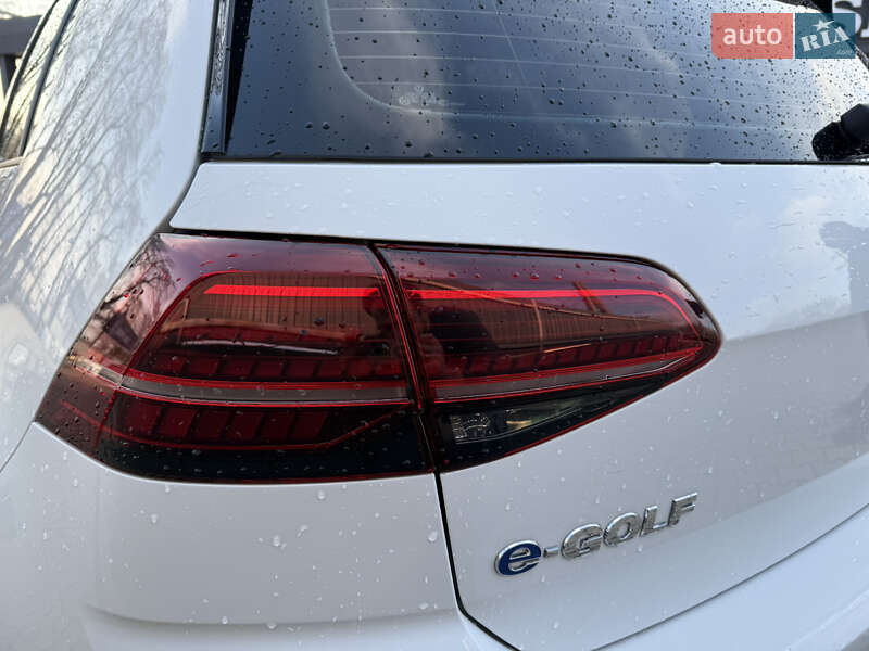 Хетчбек Volkswagen e-Golf 2018 в Львові