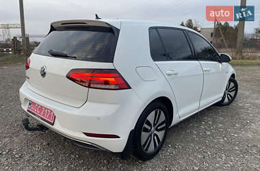 Хетчбек Volkswagen e-Golf 2018 в 