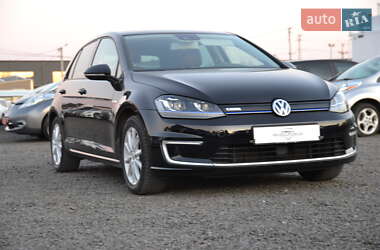 Хэтчбек Volkswagen e-Golf 2015 в 