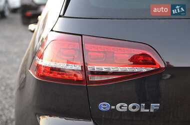 Хэтчбек Volkswagen e-Golf 2015 в 