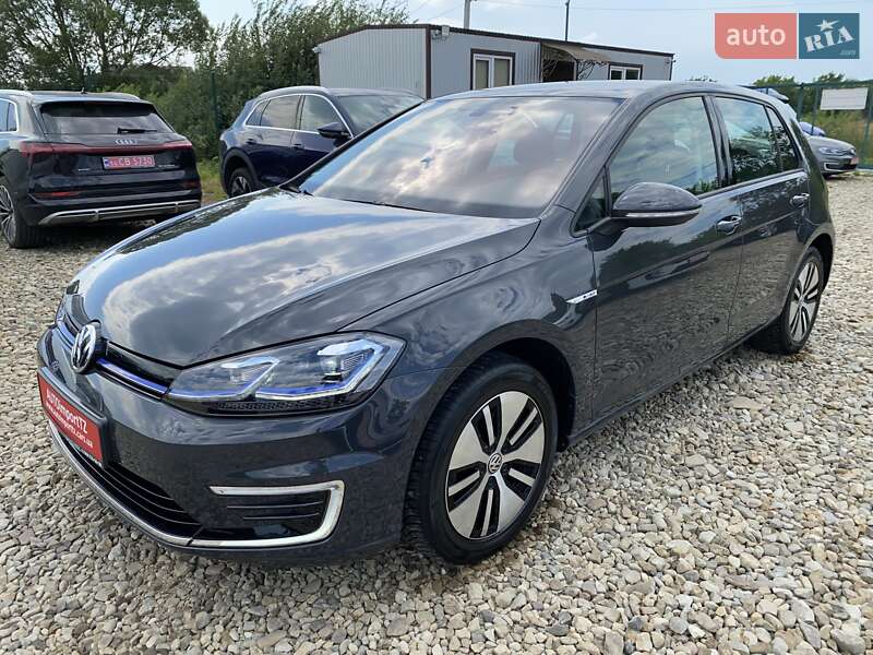 Хетчбек Volkswagen e-Golf 2020 в 