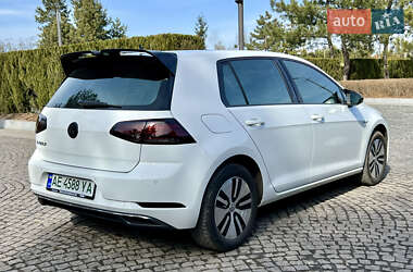 Хетчбек Volkswagen e-Golf 2020 в 