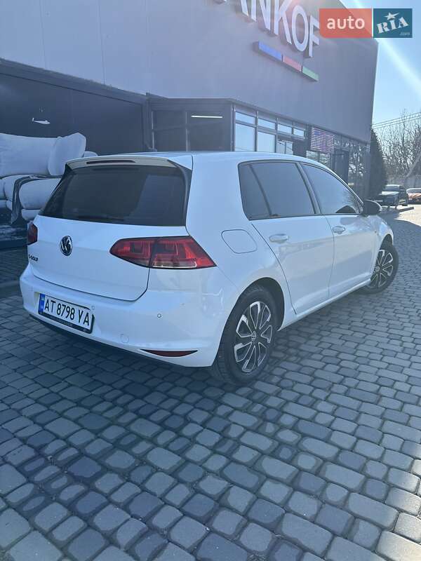 Хетчбек Volkswagen e-Golf 2014 в Івано-Франківську фото 10 Хетчбек Volkswagen e-Golf 2014 в Івано-Франківську