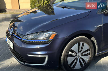 Хэтчбек Volkswagen e-Golf 2015 в 