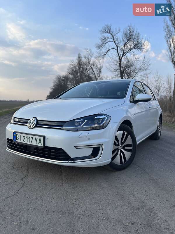 Хетчбек Volkswagen e-Golf 2017 в Полтаві