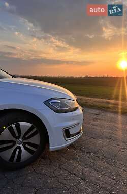 Хэтчбек Volkswagen e-Golf 2017 в Полтаве