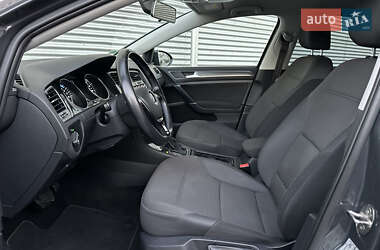 Хетчбек Volkswagen e-Golf 2020 в 
