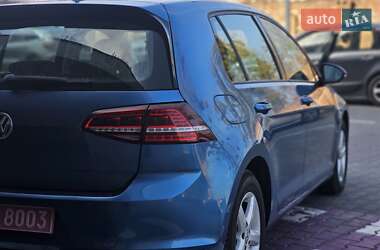 Хэтчбек Volkswagen e-Golf 2015 в 