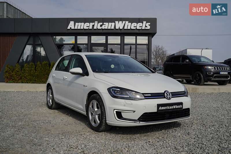 Хетчбек Volkswagen e-Golf 2017 в Чернівцях