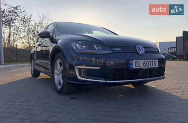 Хэтчбек Volkswagen e-Golf 2015 в Ровно