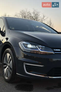 Хетчбек Volkswagen e-Golf 2020 в 